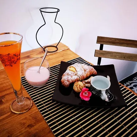 Destinations Bed & Breakfast 3*